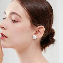 18K GOLD PLATED HEART EARRING WITH STUDDED ZIRCONIA - 銀色 - 查看 2