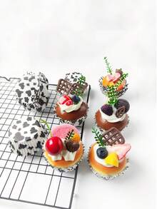 70 件，生日派对主题奶牛设计蛋糕包装纸杯蛋糕，黑白纸托，奶牛设计烘焙纸杯蛋糕纸，黑白印花纸杯蛋糕油纸托，迷你家用烘焙纸杯蛋糕纸托 - 彩色 - 查看 6