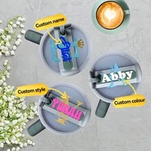 1 件 40 盎司玻璃杯汽车杯定制名牌。个性化名牌，带有从 A 到 Z 的 26 个字母。玻璃杯吸管盖配件。定制盖子名牌。手工礼品。万圣节和圣诞节送给家人、朋友和爱人的礼物 - 圖案6 - 查看 7