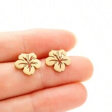 1 Pair Stainless Steel Korean Style Cute Small Flower Stud Earrings For Women Sweet Statement Spray Paint Metal Flower Earring Party Birthday Jewelry Valentines,Mom,Mother,Mother's Day,Gift
