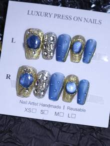 3D 巴洛克复古蓝色玻璃猫眼美甲设计手工指甲 100% 手工制作按压指甲可重复使用 10 件短芭蕾指甲尖带闪光金色金属装饰适合女士日常和派对使用 - 咖啡棕 - 查看 4