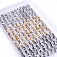 Set de 20 anillos de acero inoxidable con rayas de moda para mujeres y hombres, de colores mixtos, joyería simple perfecta para variedad de estilos y regalos - 20 anillos de acero inoxidable rayados - Ver 2