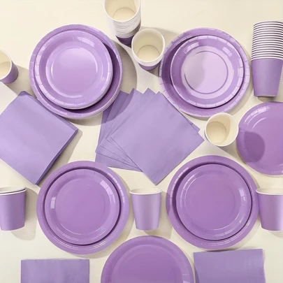 Juego de 10 piezas de suministros de fiesta de color lavanda púrpura, incluye platos de papel desechables, vasos, servilletas y decoración de mesa para bodas, cumpleaños, despedida de soltera y fiestas