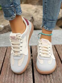 女士舒适平底休闲运动鞋，时尚百搭轻便硫化鞋，2025 年新品上市