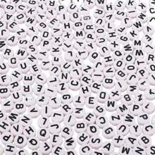 500 pièces/1000 pièces Perles à lettres noires rondes blanches en acrylique, perles lâches mixtes A-Z, pour bracelets DIY, colliers, porte-clés, fournitures d'artisanat de bijouterie