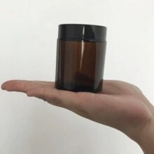 6 Stück 100g große wiederverwendbare Weithalsbehälter mit schwarzen Deckeln und weißen Staubabdeckungen, 100ml Fassungsvermögen, geeignet für Cremes, Lotionen, Salben, Kosmetika, Badesalze und Body Butter, auslaufsichere Make-up Aufbewahrungsdosen, Zuhause Organisation und Aufbewahrung, Badezimmer Accessoires