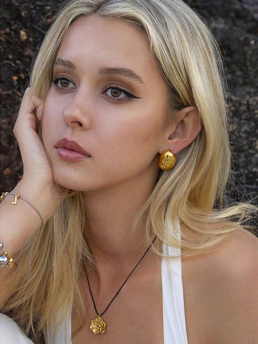 Uworld 1 Đôi Hoa tai thép không gỉ mạ vàng hình bầu dục đơn giản dành cho nữ, phong cách tối giản hàng ngày, thích hợp để đi làm hoặc đi học, hoa tai mạ vàng 18K chống thấm nước chất lượng cao - vàng - Xem 1