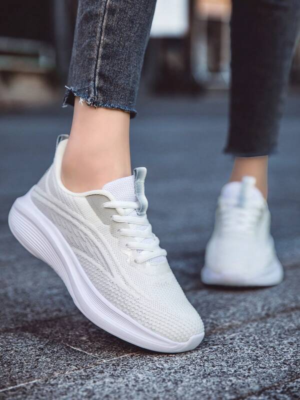 1 Pair Women's Summer Outdoor Sports Shoes, Lightweight Breathable Mesh Lace-Up Low-Top Anti-Slip Running Shoes, Comfortable & Fashionable