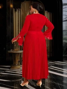 Abito da donna taglie forti con scollo a V, decorato con perle, maniche a zampa d'elefante increspate, gonna plissettata, elegante abito da ballo a manica lunga semi-formale, adatto per compleanni, matrimoni, lauree, feste di fine anno - Rosso - Visualizzare 6