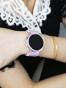Ensemble de bracelet et étui compatible avec Samsung Galaxy Watch, pour femmes, doux, imperméable, avec boucle à rivets. Bracelet en silicone pour sport + étui en PC brillant incrusté de diamants, résistant aux chocs et aux rayures, compatible avec les séries Samsung Galaxy Watch 4/5/6/7 40MM 44MM