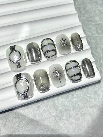 10 件 Y2k 金属风格手工可穿戴指甲辣妹假指甲超酷短按指甲短按指甲美甲用品（1 张果冻贴纸+1 个指甲锉）