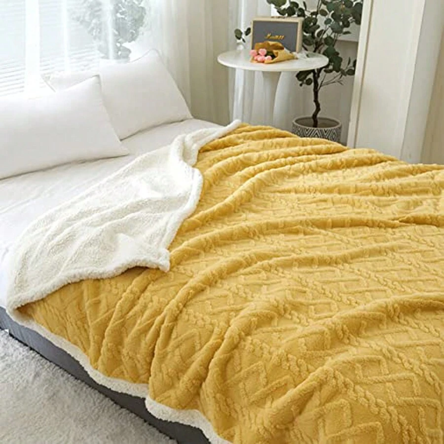 MERRYLIFE Sherpa Fleece Throw Blanket Cozy Soft 3D Stylish Design Fuzzy Thick Warm Blanket For Couch Sofa Bed 50*60inch - Màu vàng - Xem 1