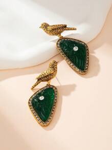 女士时尚珠宝耳环，鸟形铜合金材质，搭配绿色熔岩树脂。顶级工厂复古金属设计，奢华闪耀的饰品，散发庄重气息。工艺精湛，每件作品均采用独特设计和手工制作，展现了我们工匠的精湛技艺和热情。 - 彩色 - 查看 4