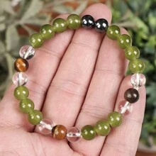 手工制作的能量平衡手链，配有 8 毫米天然虎眼石和水晶珠 - 珠宝礼物 - 彩色 - 查看 3