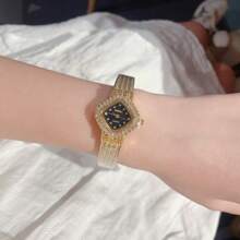 1pc Women's Gold Rhombus Rhinestone Stainless Steel Mesh Band Quartz Watch, 3ATM Water Resistant, Suitable For Daily Wear, Christmas Party, Gift