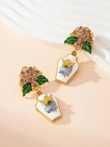 女士时尚耳环，天使花瓶彩绘。采用铜合金制成，复古的古董金属质感，顶级工厂设计。奢华闪亮的珠宝营造出庄严的氛围。精湛的工艺，每件作品都经过独特设计和手工制作，展现了我们工匠的技能和热情。 - 彩色 - 查看 5