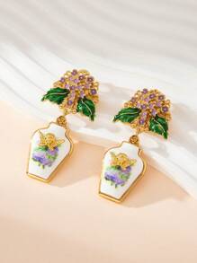 女士时尚耳环，天使花瓶彩绘。采用铜合金制成，复古的古董金属质感，顶级工厂设计。奢华闪亮的珠宝营造出庄严的氛围。精湛的工艺，每件作品都经过独特设计和手工制作，展现了我们工匠的技能和热情。 - 彩色 - 查看 6