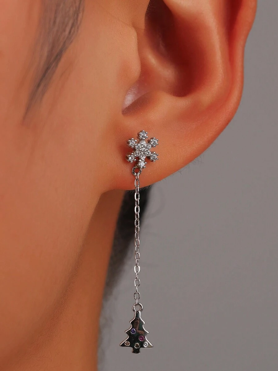 Một cặp bông tai tua rua hình cây thông Noel và bông tuyết bằng bạc Sterling 925 mạ bạch kim và zirconia thời trang, lãng mạn. Đây là món quà bất ngờ cho lễ hội Giáng sinh và phù hợp để đeo hàng ngày. - Bạc - Xem 1