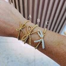 Hand-Made Beaded Faux Pearl Decor Bowknot Elastic Bracelet, Fashion 18K Gold Faux Pearl Butterfly Strand Bracelet For Women Valentines