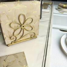 20Pcs 13 * 13 Inch Disposable Retro Hot Stamping Leaf Printed Napkins, Suitable For Family Gatherings, Banquet Decoration, Wedding Banquets, And Restaurant Decoration Napkins