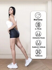 Short Negro de Vinipiel Ajustado para Mujer, Tiro Alto De Tres Botones, Levanta Glúteo - Negro - Ver 5