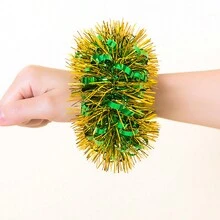 4 件装新年快乐舞蹈手花塑料道具啦啦队表演手腕花运动手链 - 彩色 - 查看 5