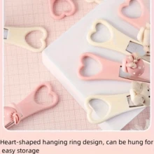 1-10 szt. Domowe mini słodkie kreskówkowe obcinacze do paznokci w kształcie serca dla dziewcząt i uczniów, składane domowe narzędzia do pielęgnacji paznokci do bezpiecznego przycinania stóp i dłoni, do użytku rodzinnego, pielęgnacja paznokci