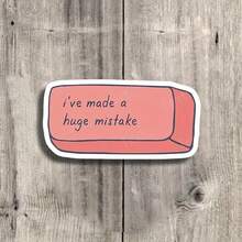 3 英寸“我犯了个大错误”橡皮擦主题表情包贴纸 – 非常适合笔记本电脑、水瓶、日记本和办公桌 | 非常适合幽默爱好者、过度思考者和讽刺爱好者 | 送给朋友、青少年和同事的完美礼物 | 有趣且贴切的贴纸，适合日常幽默、工作场所和错误爱好者 - 3吋/7.62厘米 - 查看 1
