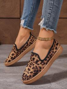 Women Leopard Print Slip-On Slouchy Loafers, Round Toe Flat Casual Shoes For Plus Size, Spring/Autumn New Arrival