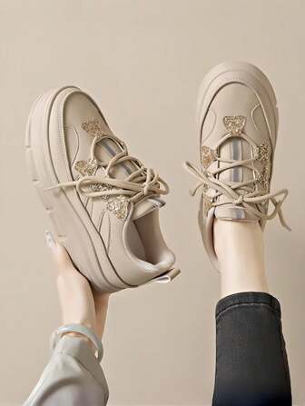 女士新款白色皮革休闲运动鞋、时尚运动装、百搭潮流滑板鞋、步行鞋