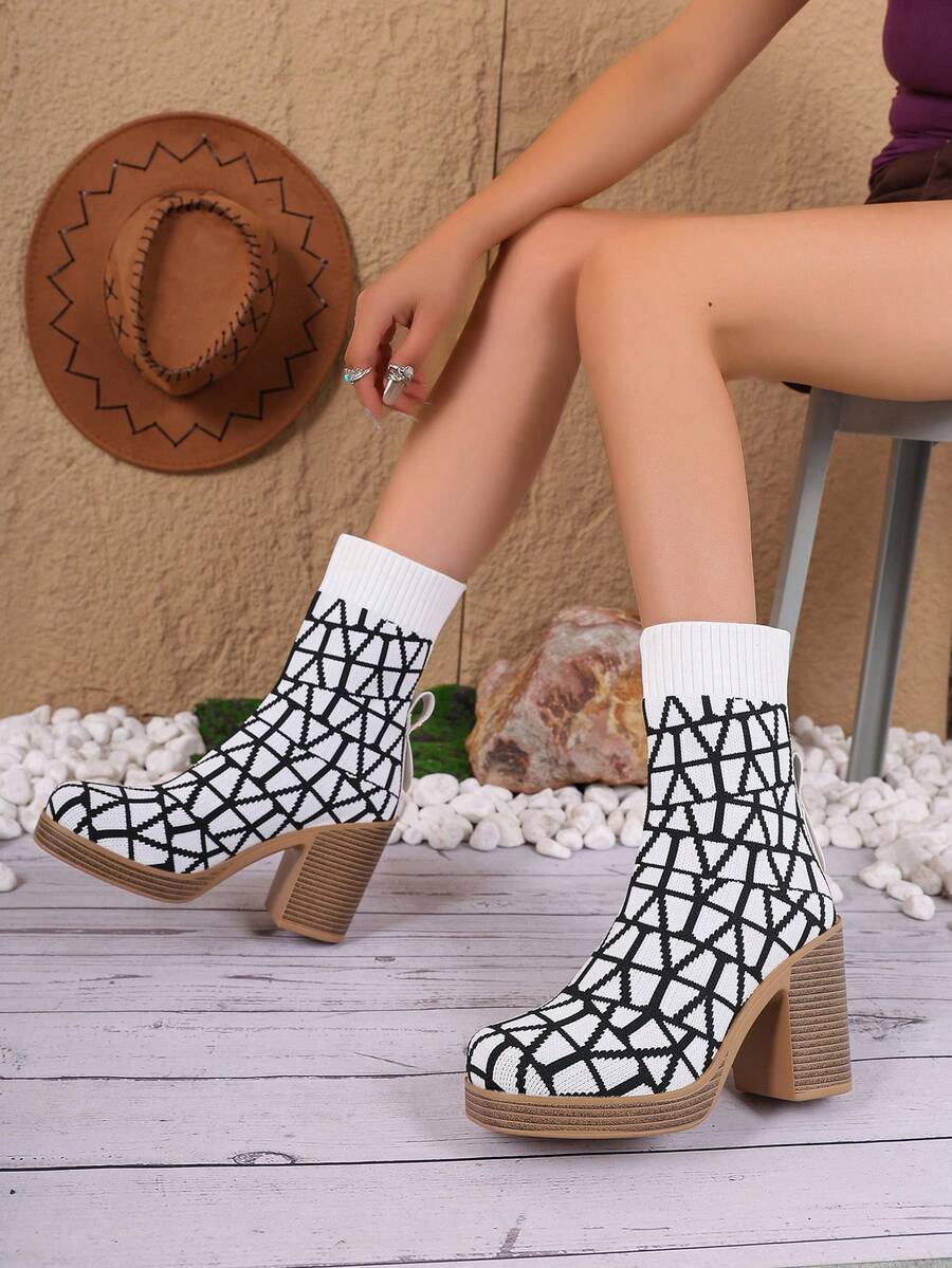 新款时尚防水蓬松边复古高跟踝靴，经典防滑设计，适合春秋冬季 - 黑與白 - 查看 1