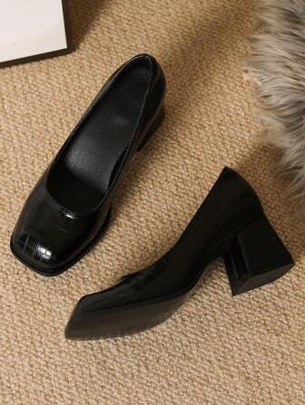 Women's High Heel Pumps Small Sizes, Mary Jane Style Leather Thick Heel Shoes, Square Toe, Retro Black Material, Academic Style, Elegant Heeled Pumps