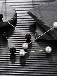 4pcs Sweater Shawl Pins With Faux Pearl Brooch, Women Cardigans Sweater Clips,Vintage Shirt Collar Clips, Clothing Accessories, Multiple Colors Dress Accessories Pin For Clothes Bag Charm School