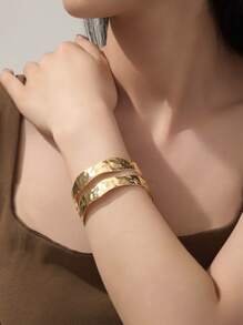 1 Pc Fashionable 2025 New Metal Matte Minimalist Design Open Bangle Bracelet, Gold & Silver Colors, Elegant &, Suitable For Parties, Daily Wear Back To School, Summer, Jewellery - Metal Bracelet - View 1