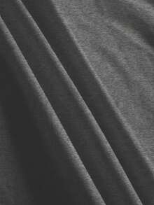 Áo thun tay dài cổ tròn họa tiết cây thông Noel in họa tiết da báo màu sắc Giáng sinh - Màu xám đen - Xem 3