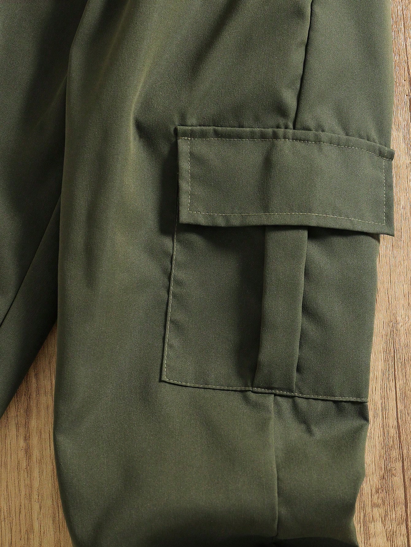 ملابس علوية أكمام قصيرة ذات طباعة أحرف وبنطال كارج...