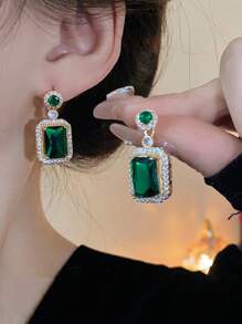 topshiny 1 Cặp bông tai đinh tán hình vuông nhỏ hình học tối giản bằng pha lê ngọc lục bảo sang trọng, phù hợp với trang phục hàng ngày và phụ kiện dự tiệc - Màu xanh lá cây đậm - Xem 4