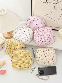 1 Pieza Bolsa de maquillaje acolchada con diseño de cereza, de gran capacidad, con cremallera, práctica y de moda, esencial para viajes y vacaciones, para almacenar artículos de higiene femenina, auriculares, cargadores, cosméticos, perfumes, productos de cuidado de la piel, y talla grande. Regalo ideal para mamá, mujeres, enfermeras, estudiantes, chicas escolares, y para decoración del hogar.