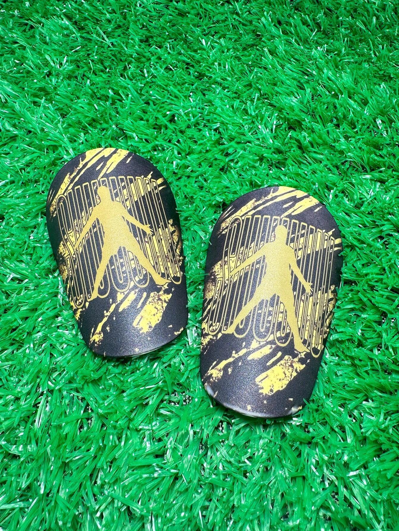 1 Pair 10*6cm Mini Football Shin Guards To Protect Your Football Glory