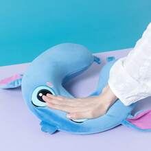 Miniso Almohada en forma de U con peluche de Lilo y Stitch de , suave y cómoda (Stitch) - Unitalla - Ver 4