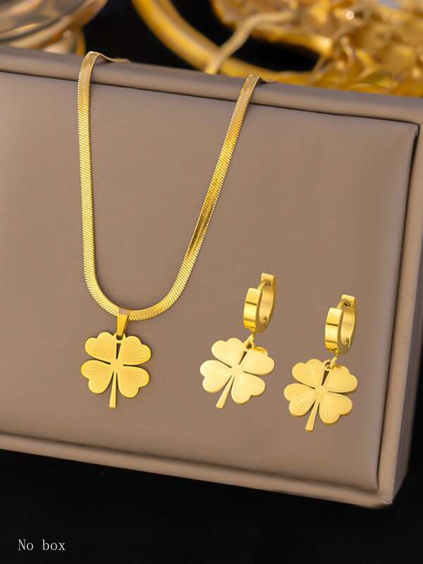 1 Set Of 3pcs Minimalist Elegant 18k Gold Plated Stainless Steel Four-Leaf Clover Pendant Necklace And Earrings Set, Suitable For Women As Daily Casual Or Party Wear, Also Can Be A Gift