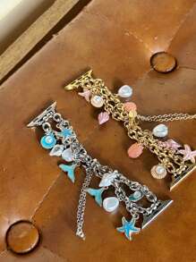 1pc Compatible With Apple Watch Bracelet Apple WatchBand Women's Exquisite Pendant Bracelet Gold Compatible With Apple Watch Strap 38/40/41/42/44/45/46/49mm Ultra 2/1 Marine Metal Bracelet With Pink Starfish, Pearl Conch And Shell Pendant Bohemian Holiday Style Creative Dopamine Color System Is Suitable For Apple Watch Series 9/8/7/6/5/SE4/3/2/1. Apple Watchband Accessories