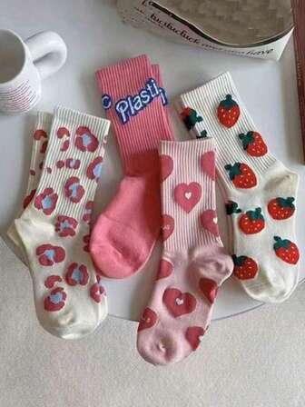 4双女士粉色爱心和草莓印花可爱字母图案中筒袜