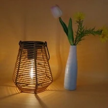1pc Handwoven Rattan Lantern, Vintage Classic Outdoor Rattan Crafted Lantern With Solar Powered Warm White Light, Suitable For Garden, Patio, Lawn, Villa, Camping, Decorative Table/Hanging Lamp