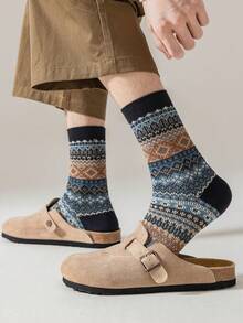 5 双男士秋冬袜子，中筒，吸湿排汗，防臭，复古图案设计，双针双线无缝，厚实保暖抗菌袜子，适合日常穿着 - 復古深色系組合 - 查看 6