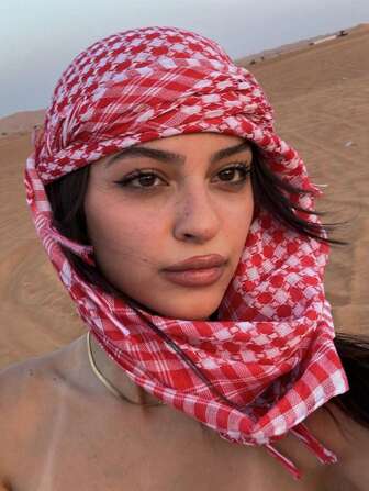 1pc Women's Fashionable Classic Desert Plaid Printed Tactical Square Scarf, Arabic Outdoor Sun Protection Windproof Unisex Scarf With Tassels, Suitable For Daily Wear And Outings