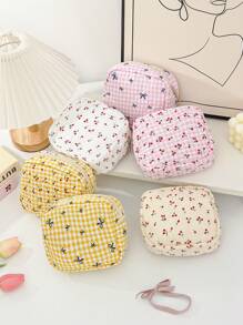 1 Pieza Bolsa de maquillaje acolchada con diseño de cereza, de gran capacidad, con cremallera, práctica y de moda, esencial para viajes y vacaciones, para almacenar artículos de higiene femenina, auriculares, cargadores, cosméticos, perfumes, productos de cuidado de la piel, y talla grande. Regalo ideal para mamá, mujeres, enfermeras, estudiantes, chicas escolares, y para decoración del hogar.