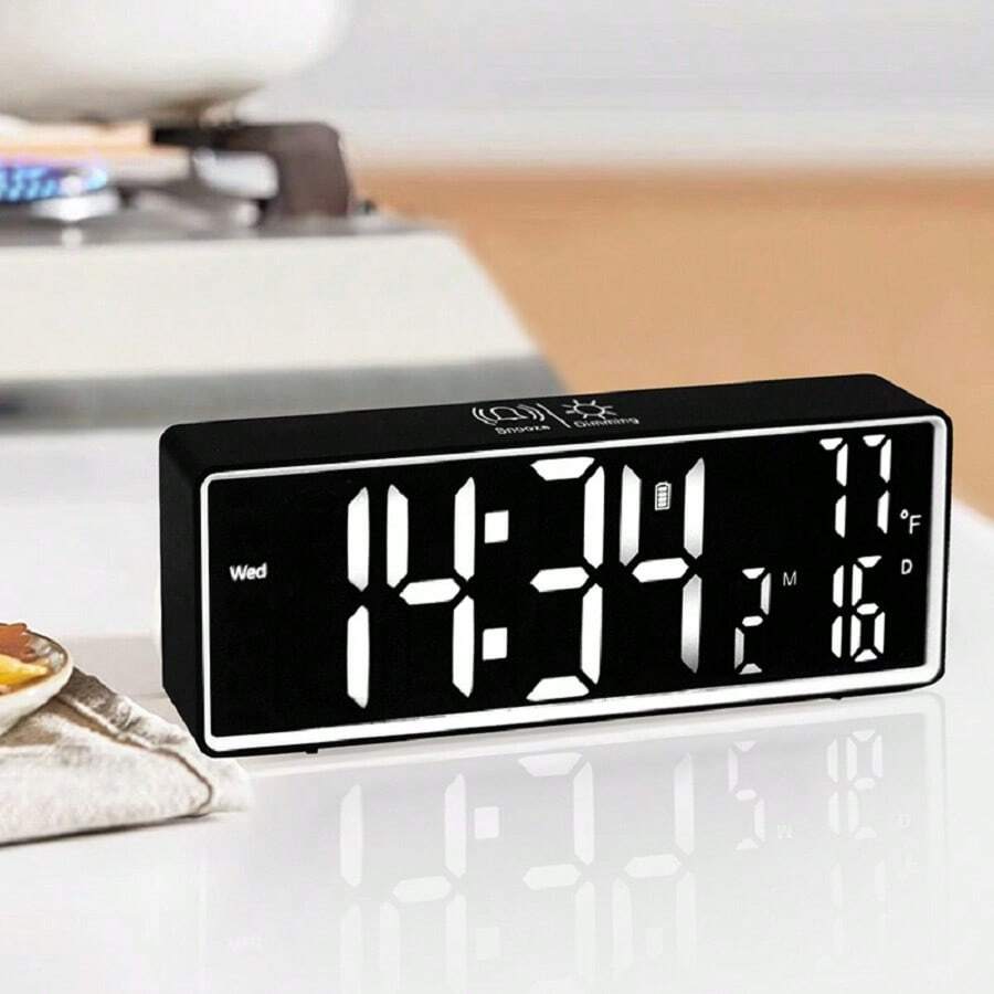 1 Đồng hồ kỹ thuật số có màn hình lớn, đồng hồ báo thức điện tử LED, độ sáng 3 mức, sạc USB, trang trí máy tính để bàn phòng ngủ hiện đại - Ánh sáng trắng vỏ đen - Xem 1