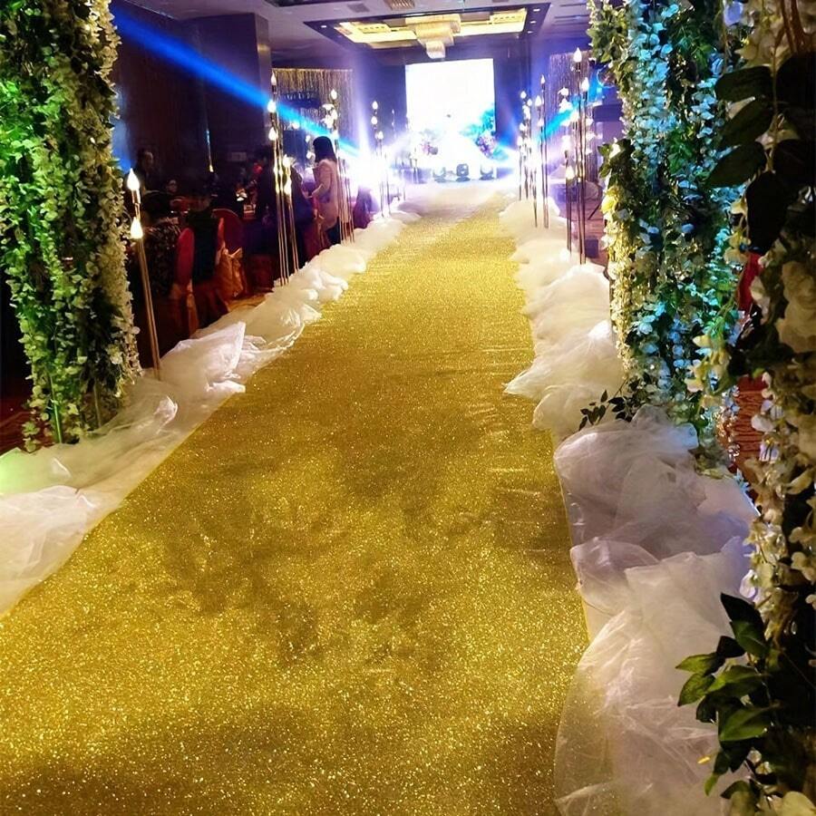 1 块 75 厘米/29.6 英寸宽金色闪光地毯,一次性无纺布彩色闪亮材料,装饰性闪光闪粉,银色和金色,长度 200 厘米/78.7 英寸,300 厘米/118 英寸 - 金色 - 查看 1