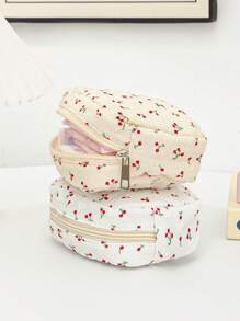1 Pieza Bolsa de maquillaje acolchada con diseño de cereza, de gran capacidad, con cremallera, práctica y de moda, esencial para viajes y vacaciones, para almacenar artículos de higiene femenina, auriculares, cargadores, cosméticos, perfumes, productos de cuidado de la piel, y talla grande. Regalo ideal para mamá, mujeres, enfermeras, estudiantes, chicas escolares, y para decoración del hogar.